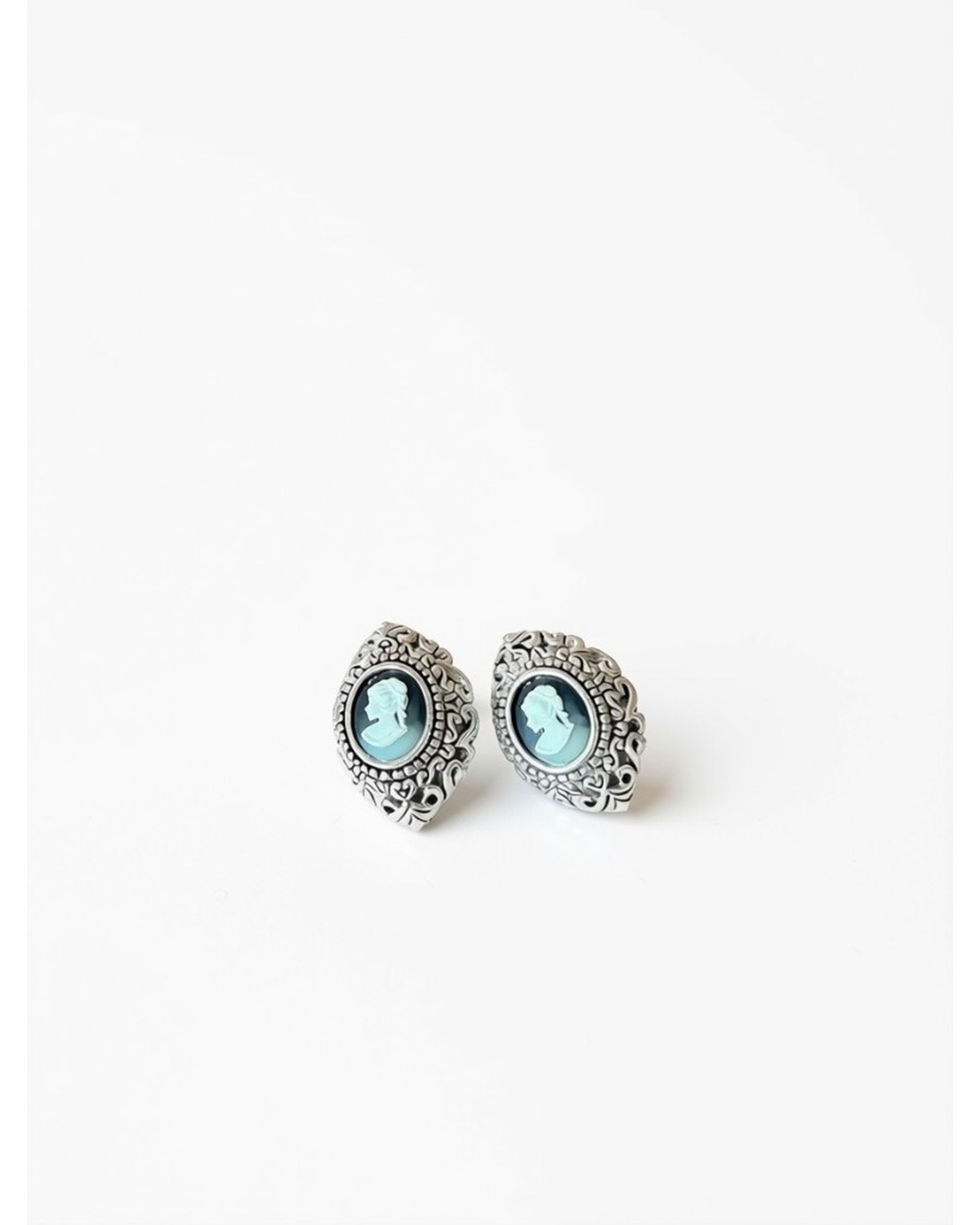 Blue cameo silver filigree earrings
