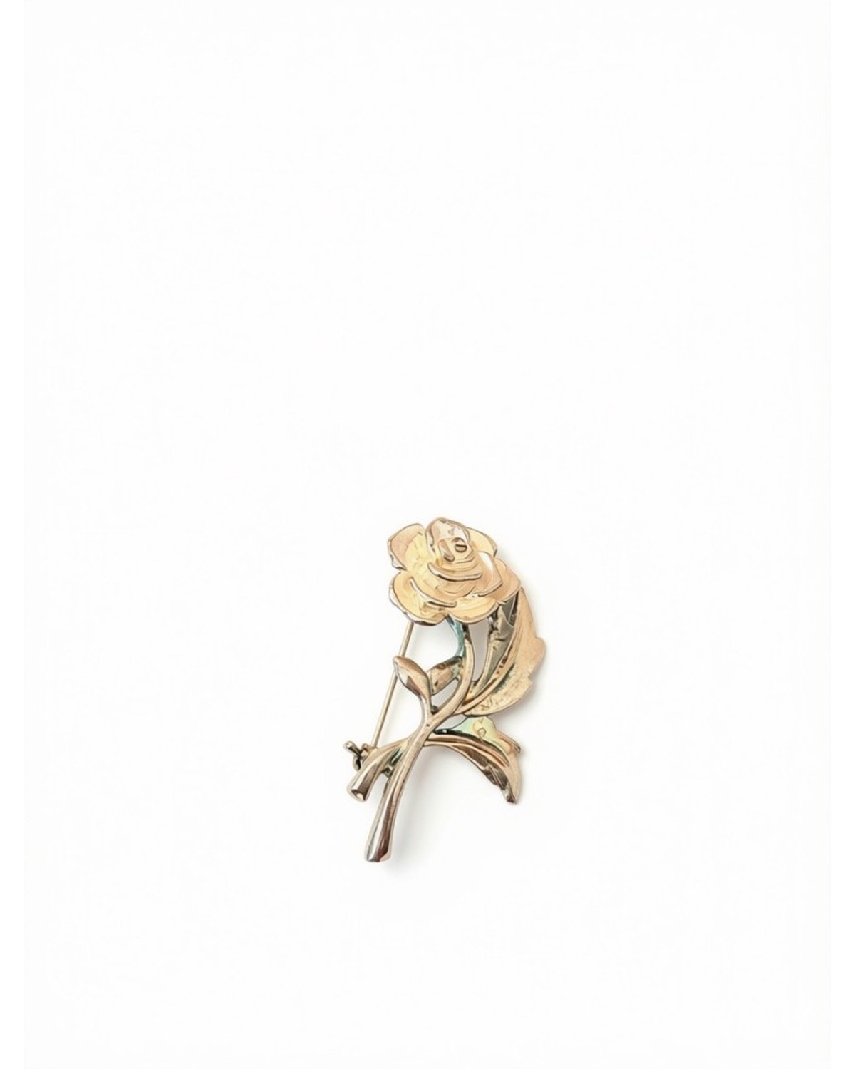 Vintage gold-tone sculpted rose brooch